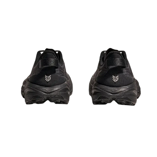 SPEEDGOAT 6 - נעלי ספורט לגברים ספידגוט 6 בצבע שחור/שחור