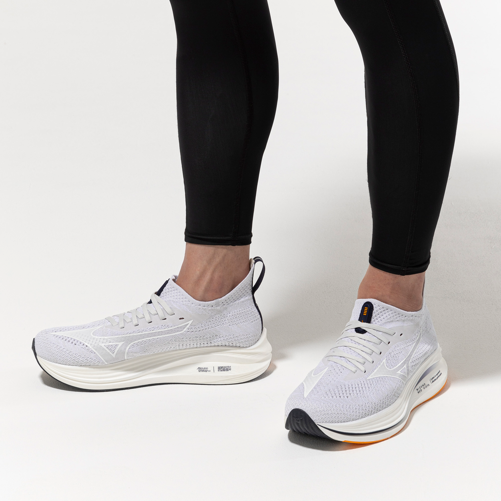 נעלי ריצה לגברים דגם NEO ZEN Mizuno