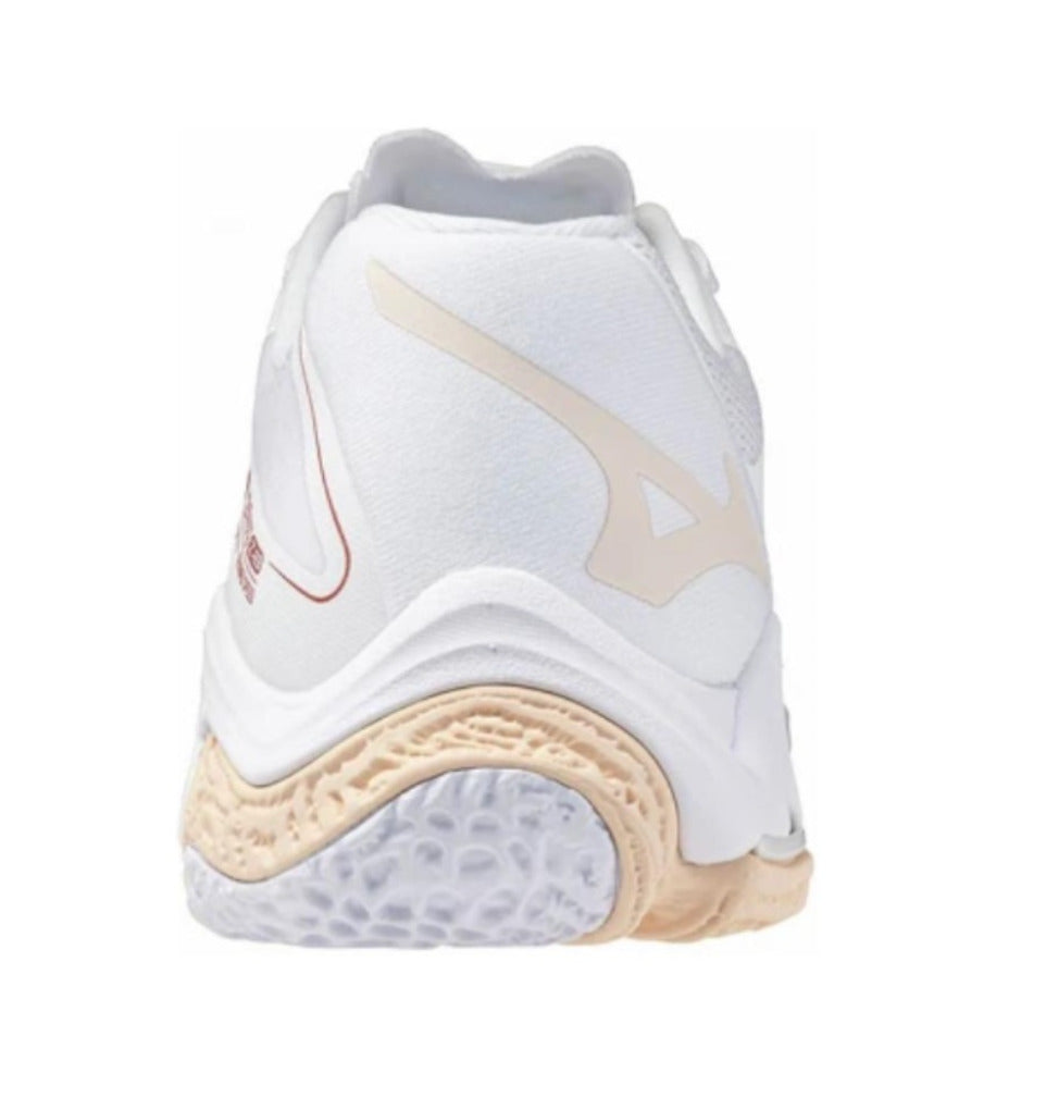 נעלי כדורעף נשים דגם WAVE LIGHTNING Z8 Mizuno בצבע לבן - פודרה